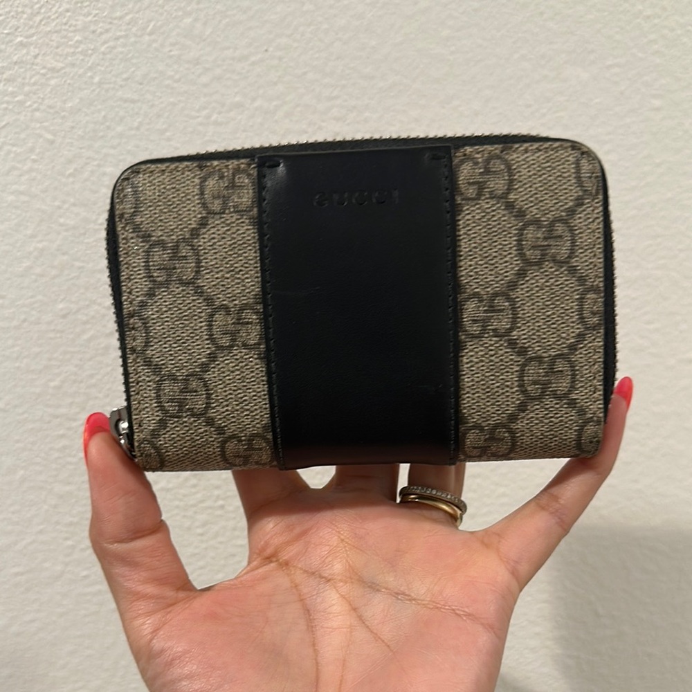 Gucci Monogram Wallet in Black and Tan